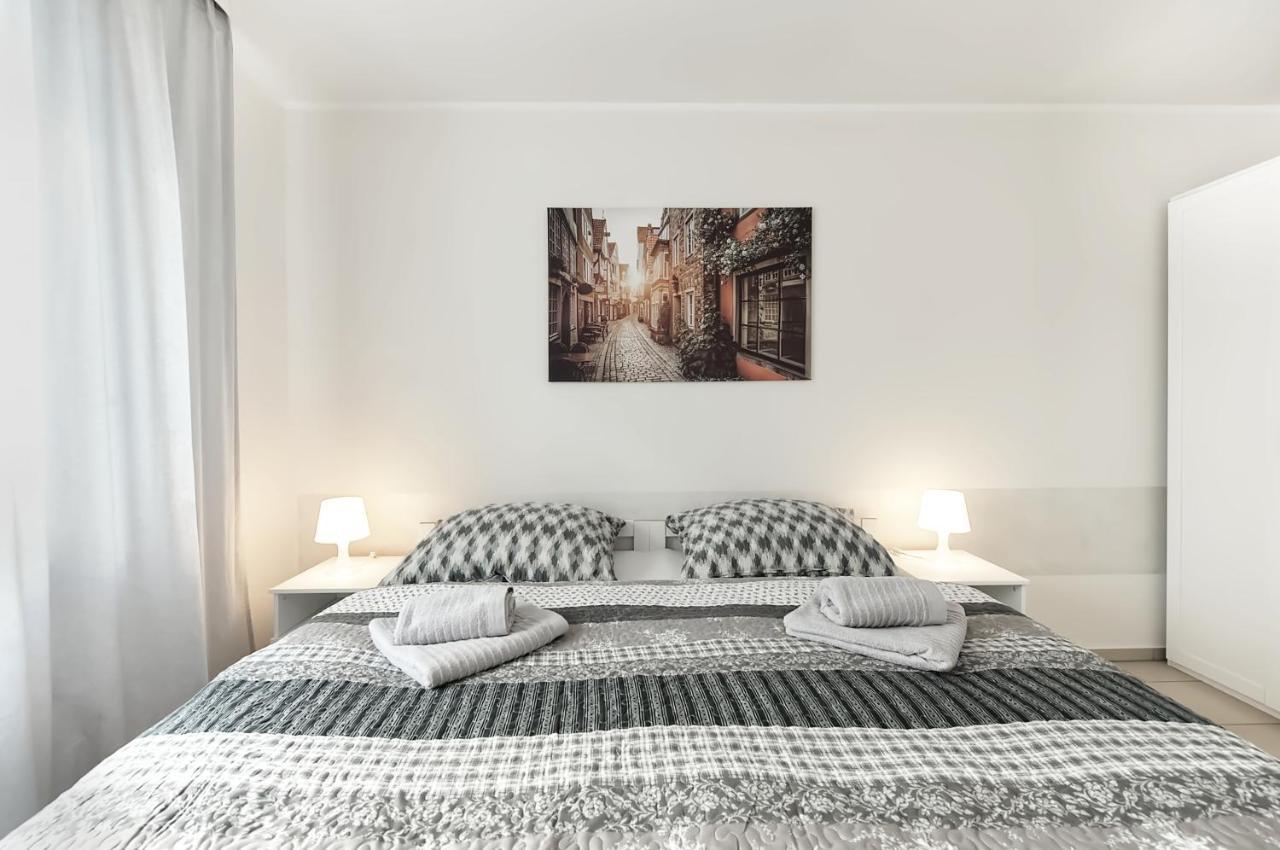 Modern Wohnen I Smart Tv I Terrasse I 2X Parkplatz I 2 Schlafzimmer I 6 Schlafplaetze باد اوينهاوسن المظهر الخارجي الصورة