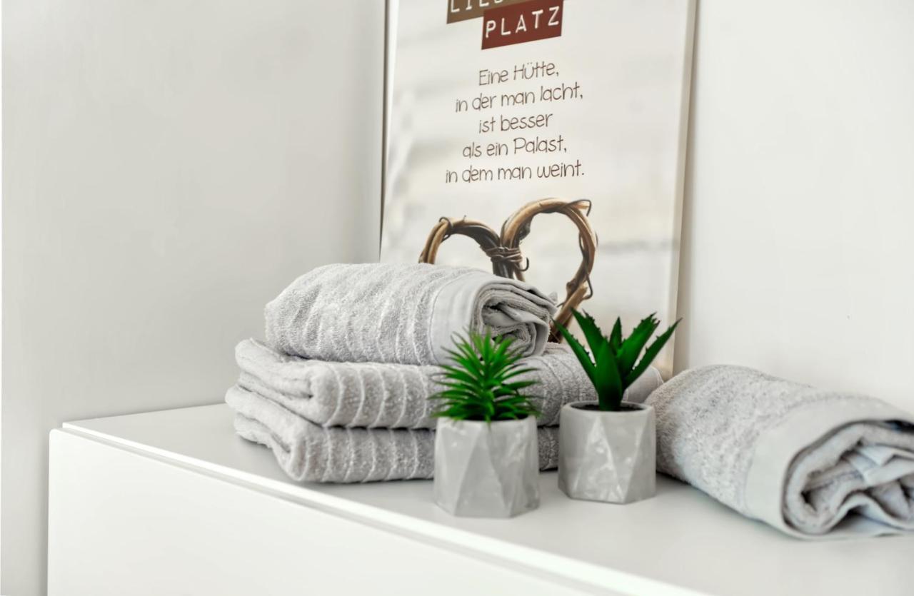 Modern Wohnen I Smart Tv I Terrasse I 2X Parkplatz I 2 Schlafzimmer I 6 Schlafplaetze باد اوينهاوسن المظهر الخارجي الصورة